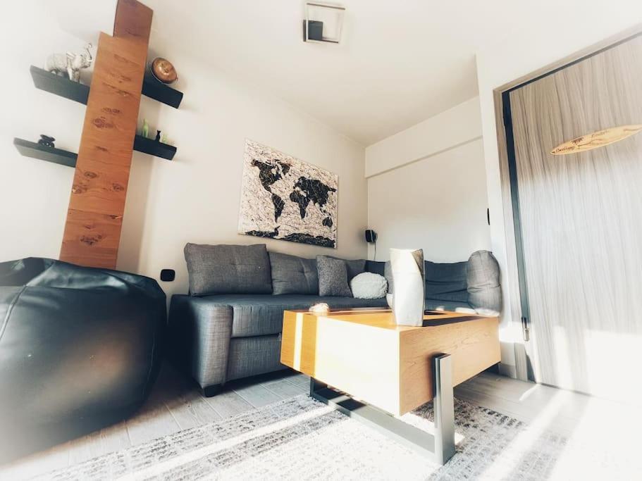 The Beehive Apartamento Mytilíni Exterior foto